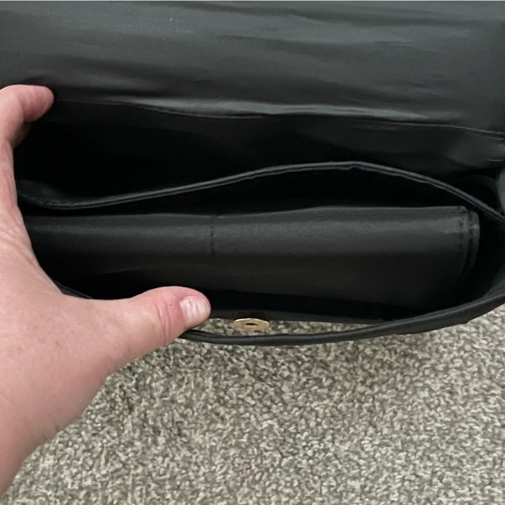 NWT Totesavvy Black Crossbody Diaper Bag with Changing Mat
